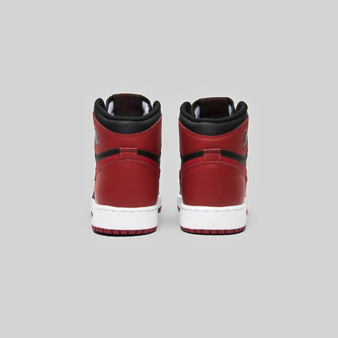 Air Jordan 1 Retro High OG GS ‘Banned’ (2016)