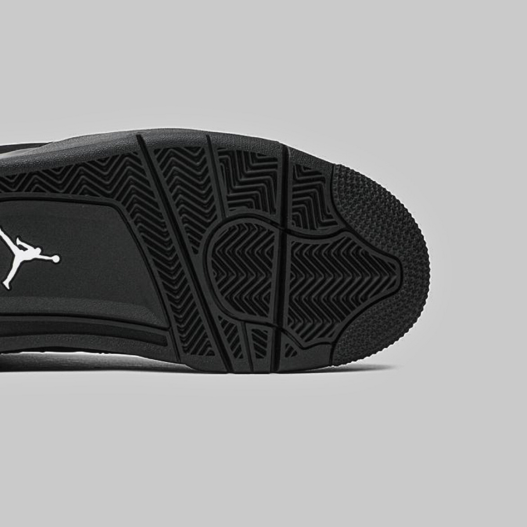 Air Jordan 4 Retro ‘Black Cat’ (2020)
