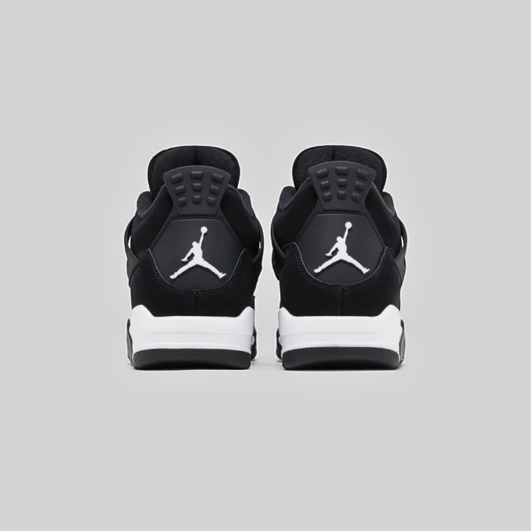 Air Jordan 4 Retro ‘ Thunder’
