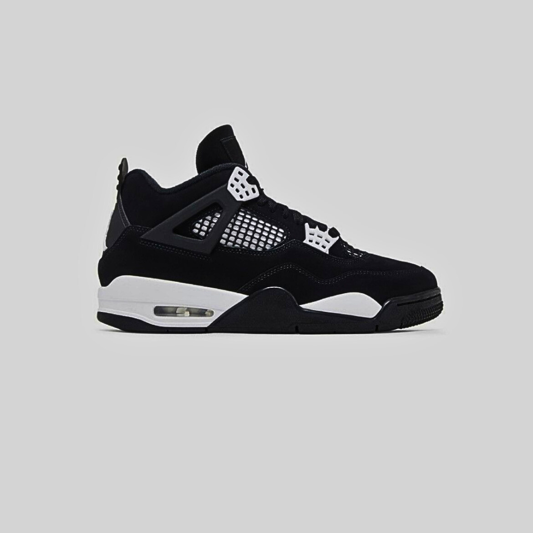 Air Jordan 4 Retro ‘ Thunder’