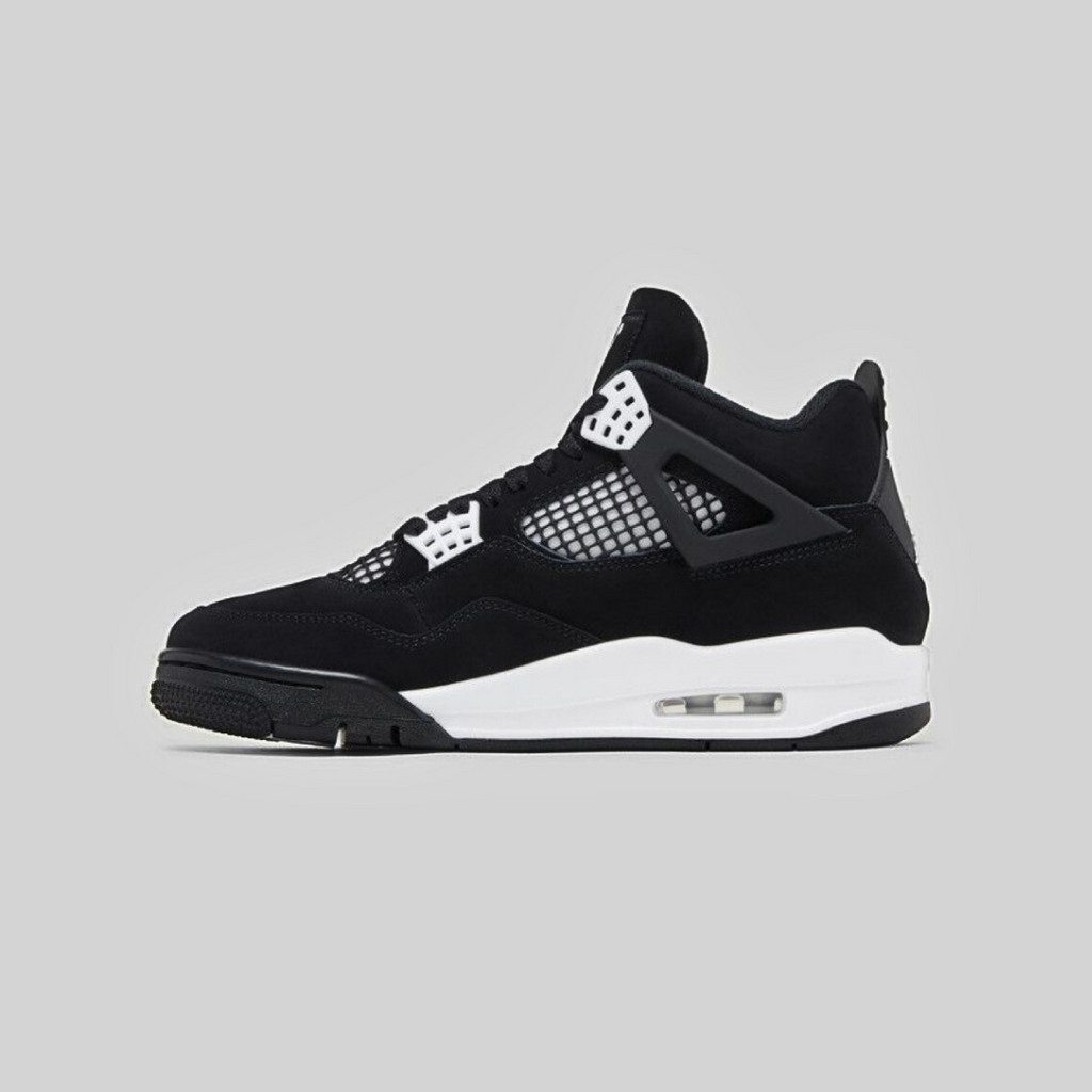 Air Jordan 4 Retro ‘ Thunder’